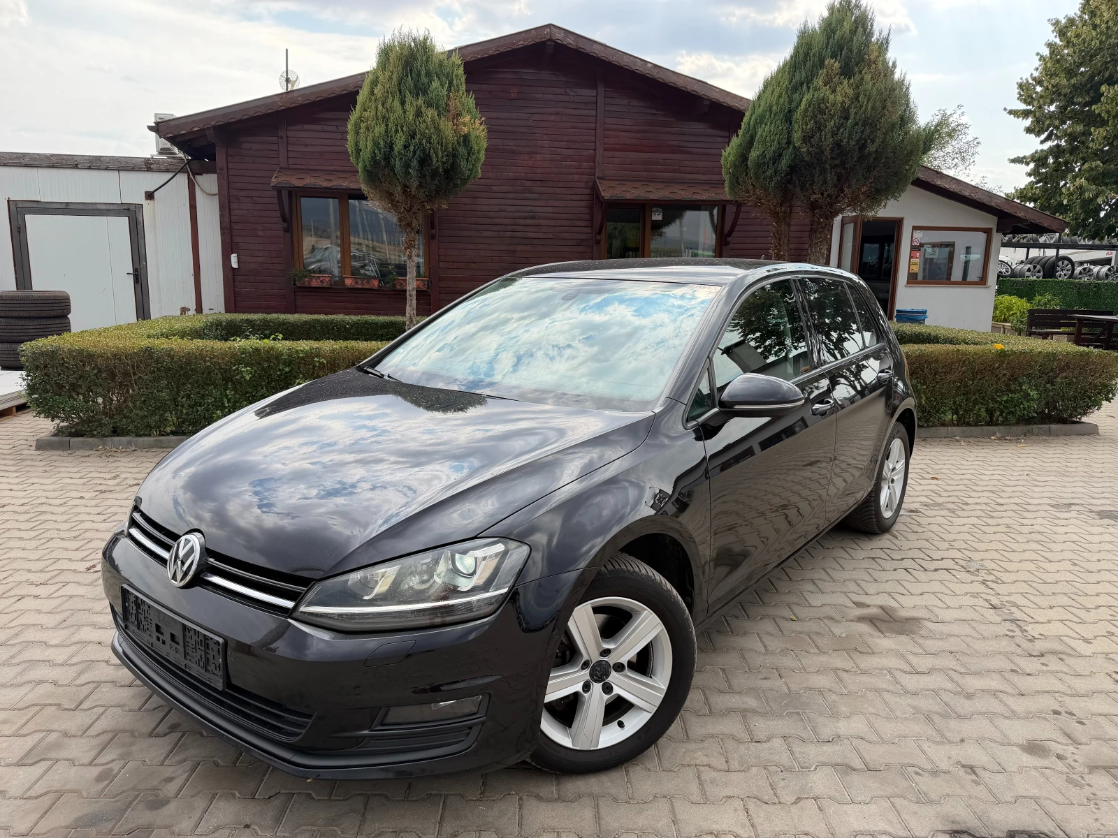 VW Golf 1.6TDI AVTOMAT/NAVI/KOJA EURO 5
