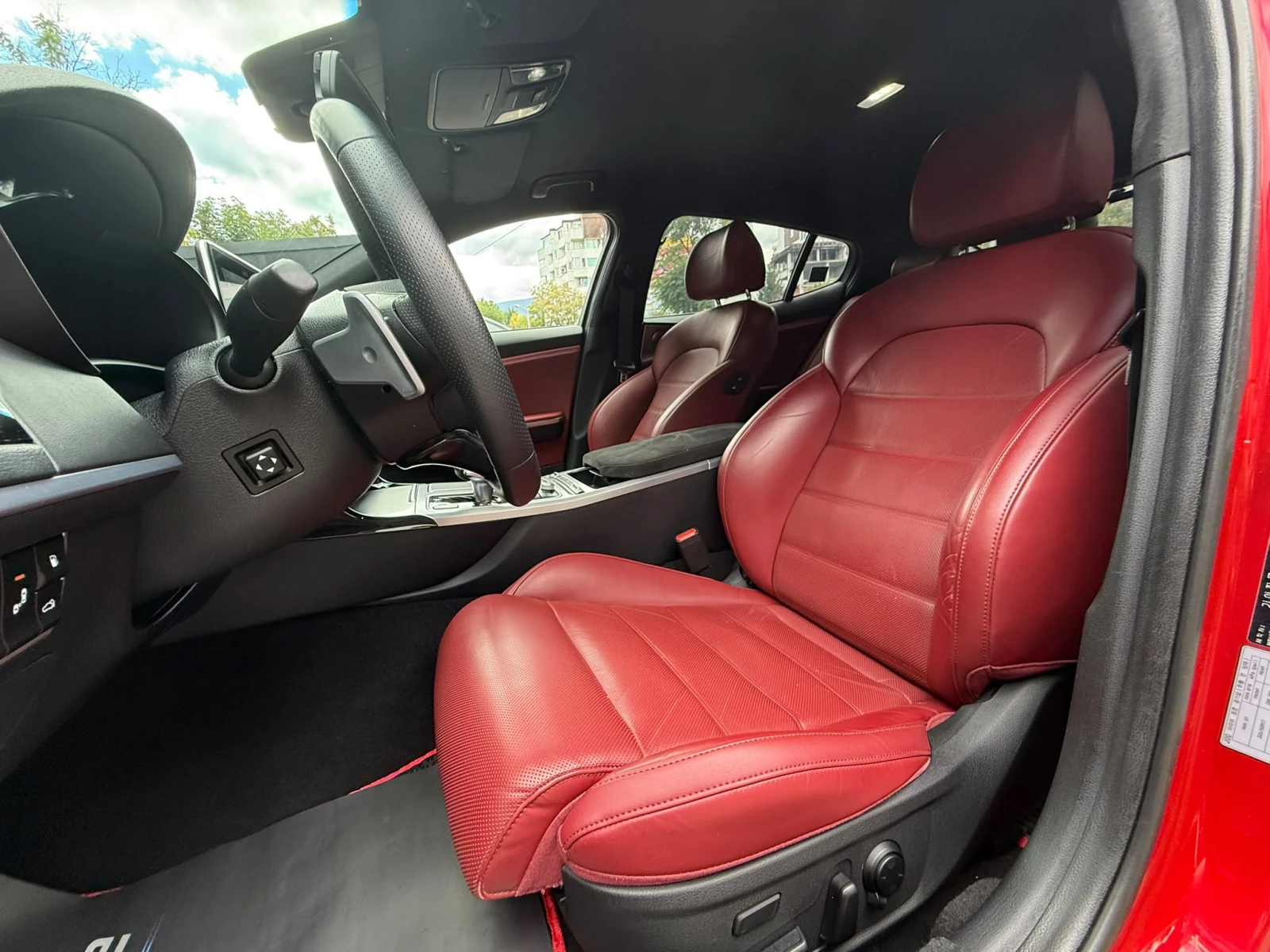 Kia Stinger 3.3i GT Turbo/4x4/LEXICON/HEADUP, снимка 10 - Автомобили и джипове - 56213439