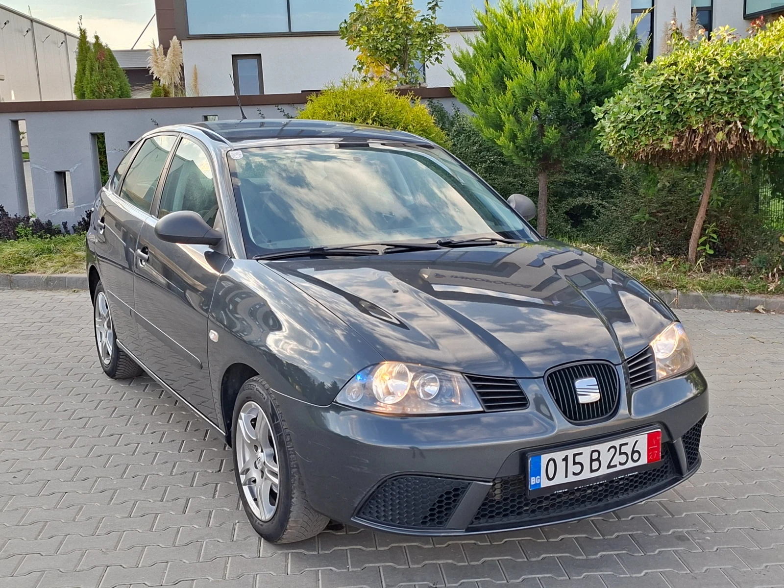 Seat Ibiza 1.2i* (64��)* FR* FACELIFT* ��� ����*  | Mobile.bg � ����������� 10