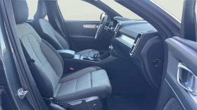 Volvo XC40 2.0L B3, снимка 9