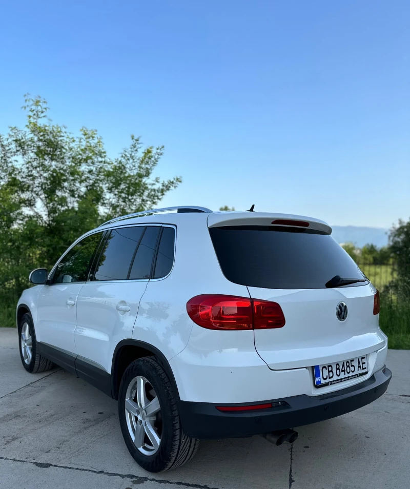 VW Tiguan 2.0TDI* НАВИ* ПАНОРАМА, снимка 9 - Автомобили и джипове - 48036346