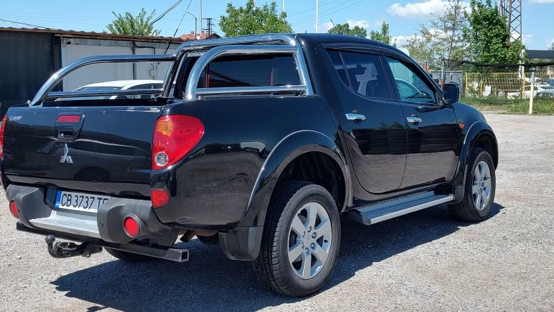 Mitsubishi L200 2.5, снимка 4 - Автомобили и джипове - 46484339