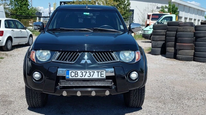 Mitsubishi L200 2.5, снимка 2 - Автомобили и джипове - 46484339