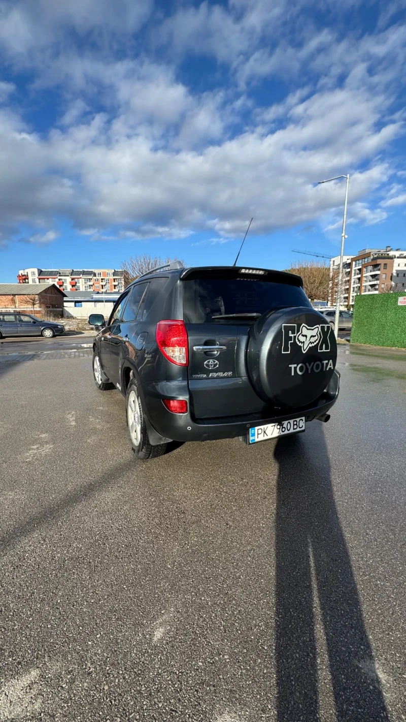 Toyota Rav4, снимка 3 - Автомобили и джипове - 48602577