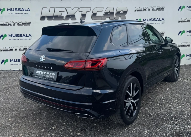VW Touareg 3.0 TDI R-Line, снимка 2 - Автомобили и джипове - 50603580