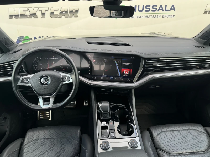 VW Touareg 3.0 TDI R-Line, снимка 9 - Автомобили и джипове - 50603580