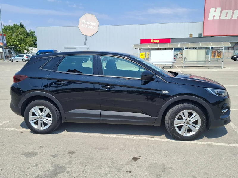 Opel Grandland X, снимка 6 - Автомобили и джипове - 52340327