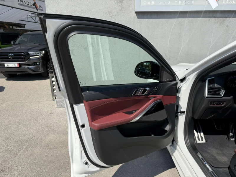 BMW X6 M50I xDRIVE, снимка 8 - Автомобили и джипове - 51352686