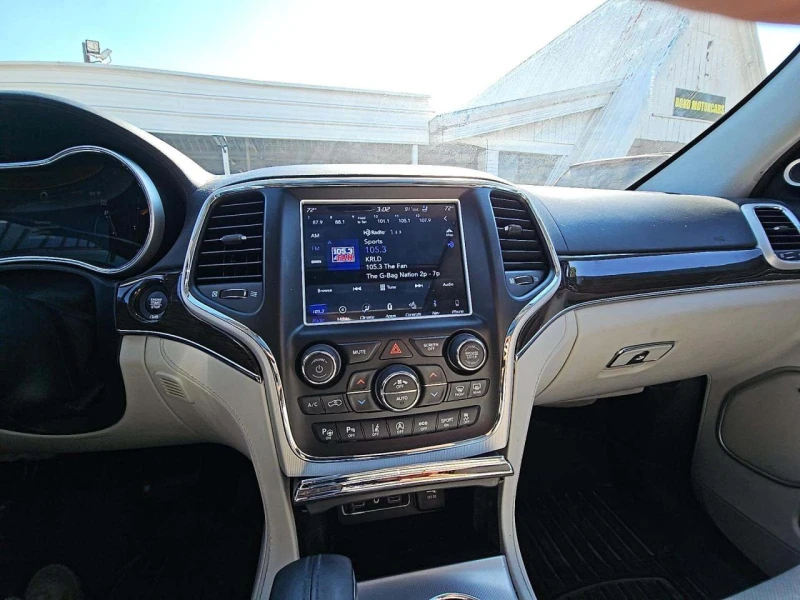 Jeep Grand cherokee Distronic* Обдух* Пано* Harman Kardon* Фул екстри, снимка 8 - Автомобили и джипове - 52317820