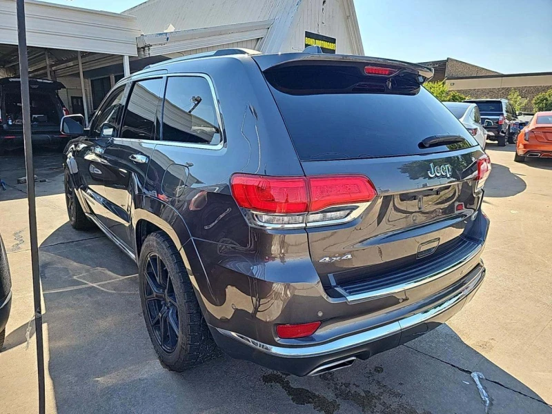 Jeep Grand cherokee Distronic* Обдух* Пано* Harman Kardon* Фул екстри, снимка 2 - Автомобили и джипове - 52317820