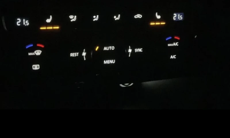 VW Tiguan 2.0 TDI ОЧАКВАН ВНОС , снимка 11 - Автомобили и джипове - 52725825