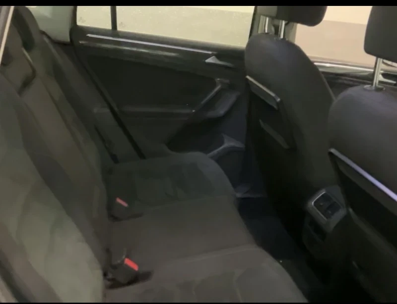 VW Tiguan 2.0 TDI ОЧАКВАН ВНОС , снимка 10 - Автомобили и джипове - 52725825