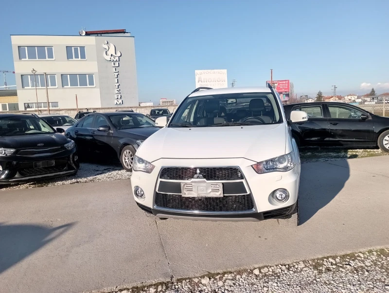 Mitsubishi Outlander 2.2, 156кс, 7 места, 4х4 , снимка 2 - Автомобили и джипове - 52774192