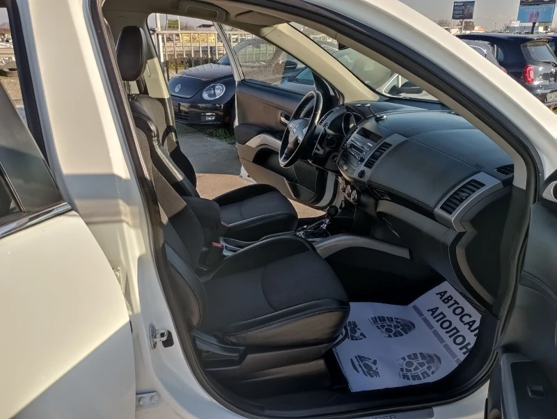 Mitsubishi Outlander 2.2, 156кс, 7 места, 4х4 , снимка 11 - Автомобили и джипове - 52774192
