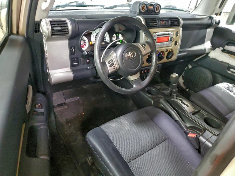Toyota Fj cruiser 4l, снимка 8 - Автомобили и джипове - 53182470