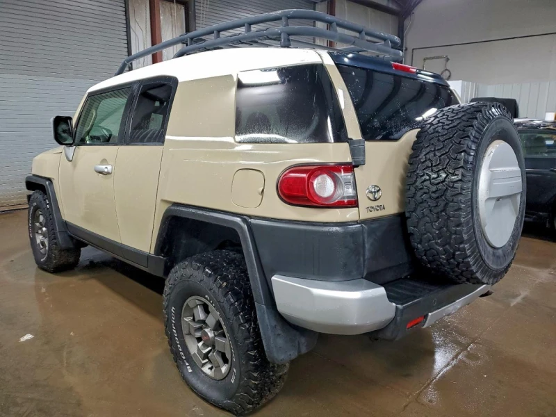 Toyota Fj cruiser 4l, снимка 2 - Автомобили и джипове - 53182470