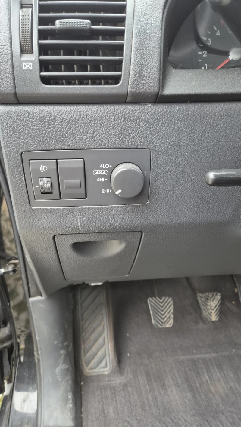 Kia Sorento, снимка 9 - Автомобили и джипове - 53301844