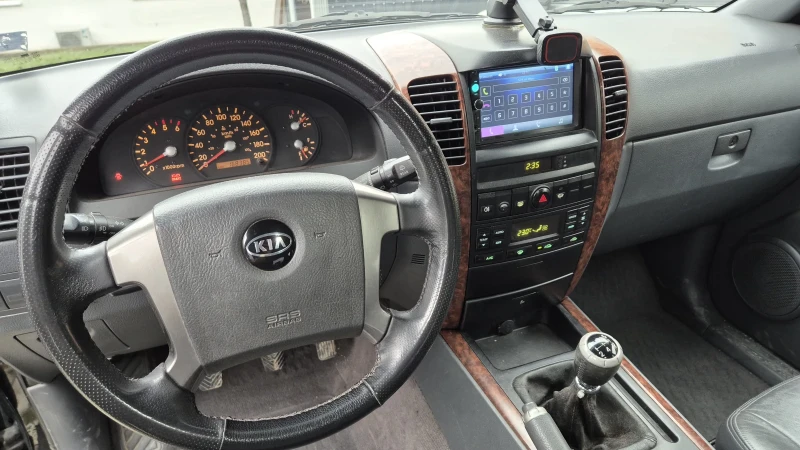 Kia Sorento, снимка 10 - Автомобили и джипове - 53301844