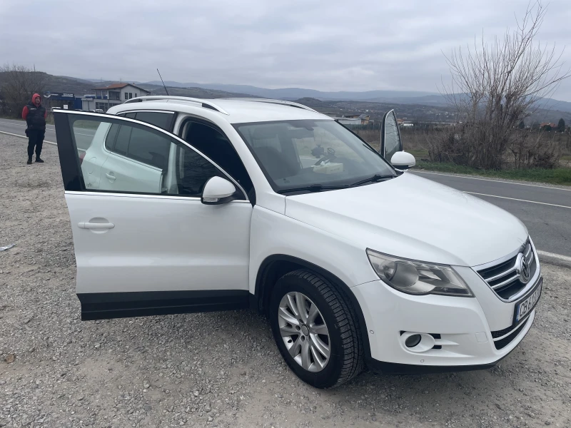 VW Tiguan 2.0 TDI /4Motion/Park-assist/Off-road, снимка 5 - Автомобили и джипове - 53307594