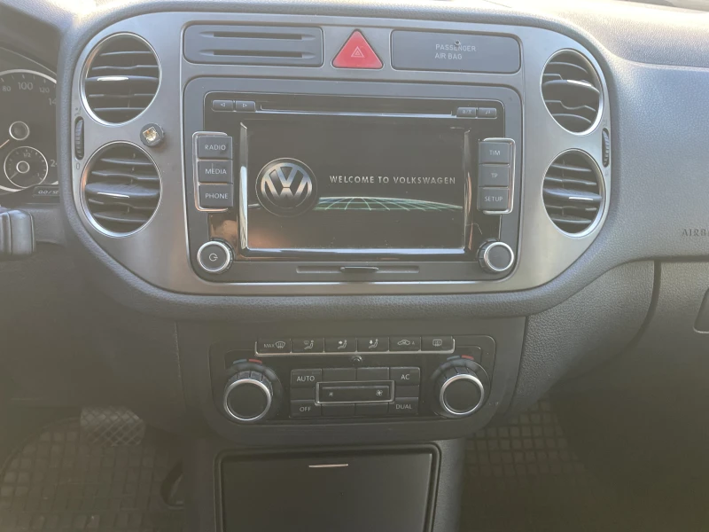 VW Tiguan 2.0 TDI /4Motion/Park-assist/Off-road, снимка 10 - Автомобили и джипове - 53307594