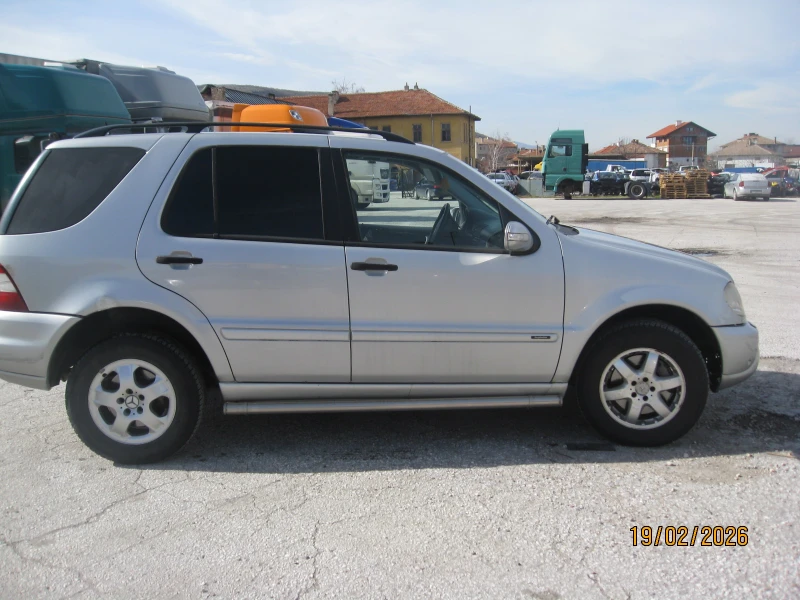 Mercedes-Benz ML 270 NAVI KLIMA, снимка 3 - Автомобили и джипове - 53540883