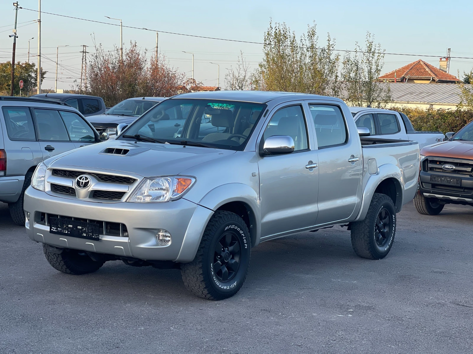 Toyota Hilux 3.0D-4D 4x4 - изображение 2