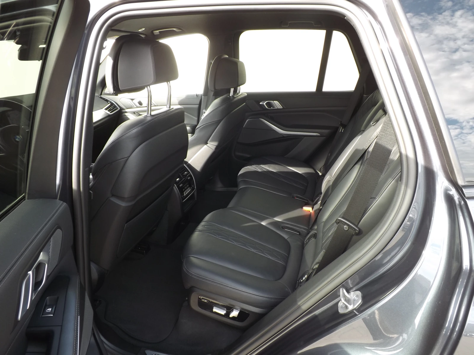 BMW X5  xDrive40d 6+ 1 | Mobile.bg � ����������� 16