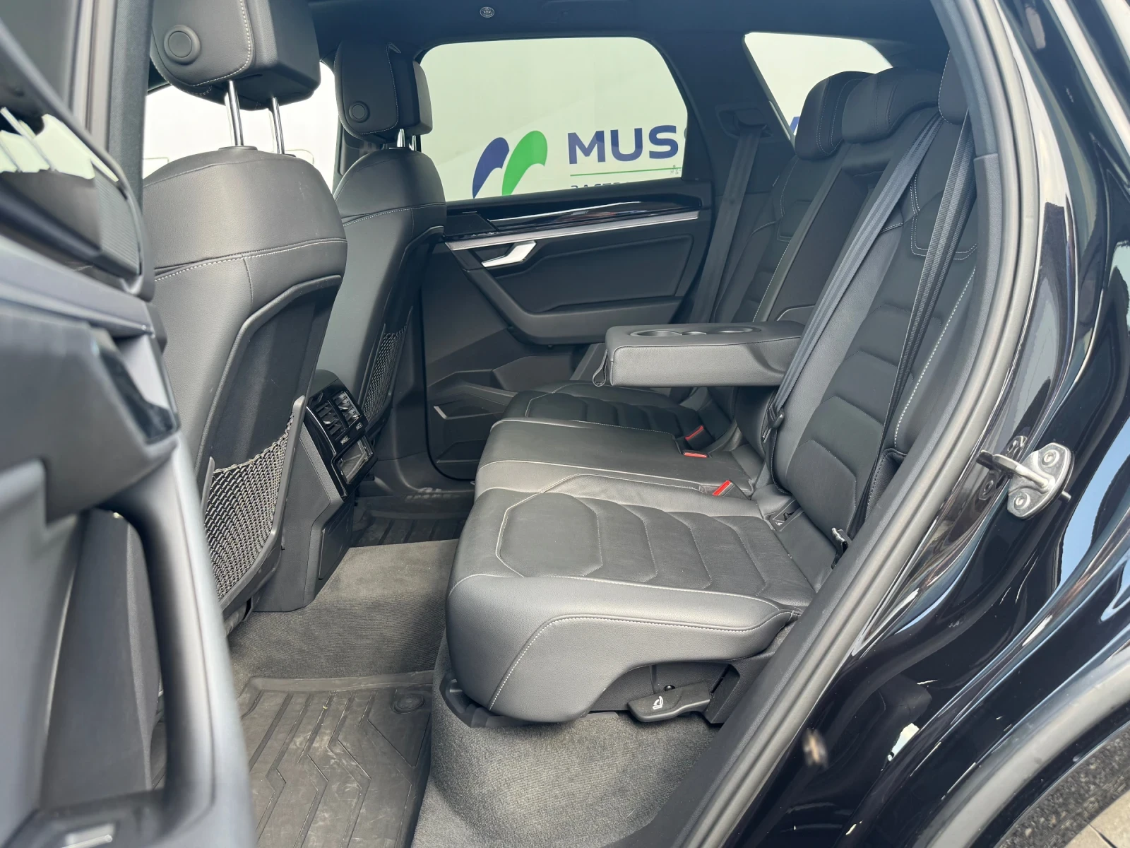 VW Touareg 3.0 TDI R-Line - изображение 10