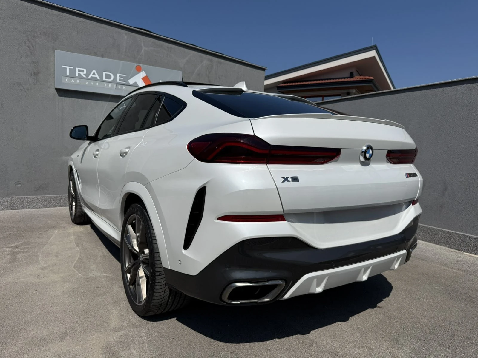 BMW X6 M50I xDRIVE - изображение 6