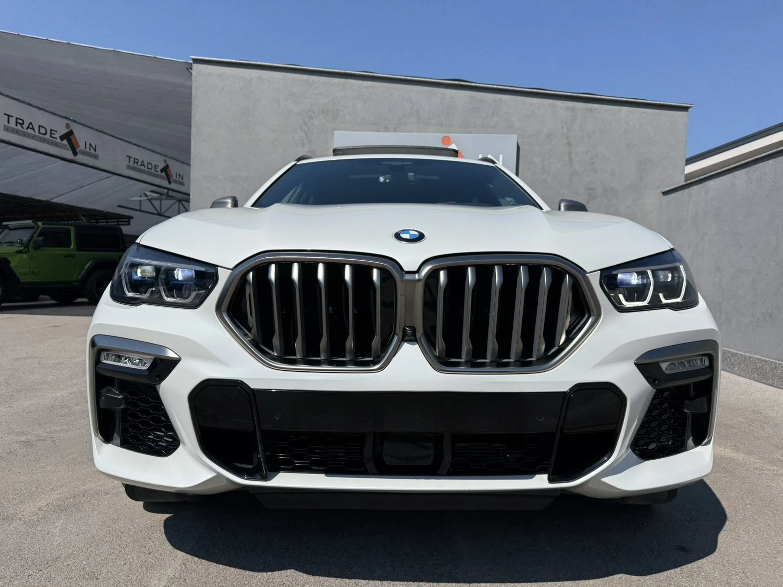 BMW X6 M50I xDRIVE - изображение 2