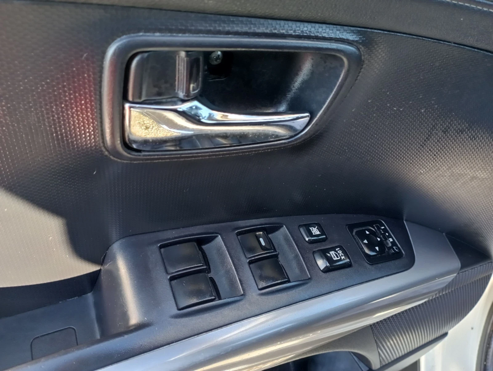 Mitsubishi Outlander 2.2, 156��, 7 �����, 4�4  | Mobile.bg � ����������� 14