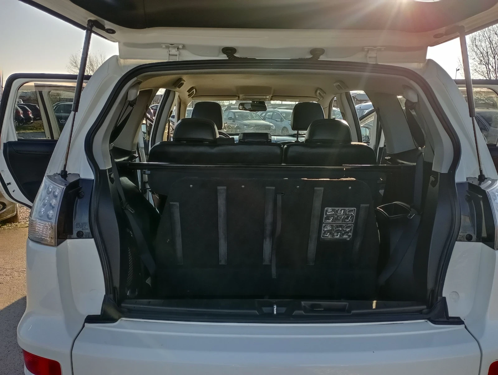 Mitsubishi Outlander 2.2, 156кс, 7 места, 4х4  - изображение 9