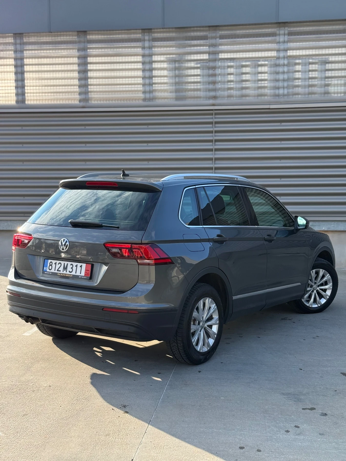 VW Tiguan 2.0 TDI 4 motion Avtomat, снимка 4 - Автомобили и джипове - 52852858