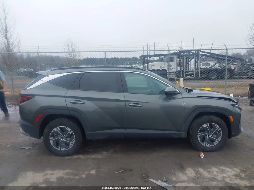 Hyundai Tucson 1.6l Hybrid Blue, снимка 13 - Автомобили и джипове - 54224916