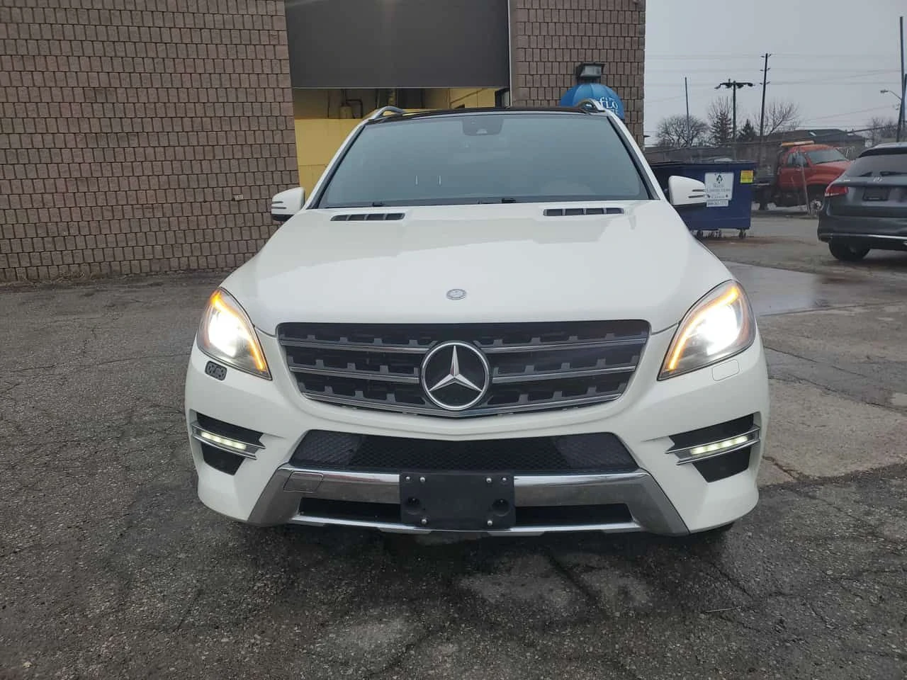 Mercedes-Benz ML 350 * 4MATIC BlueTEC * ПАНОРАМА* ПОДГРЕВИ* , снимка 6 - Автомобили и джипове - 54410937