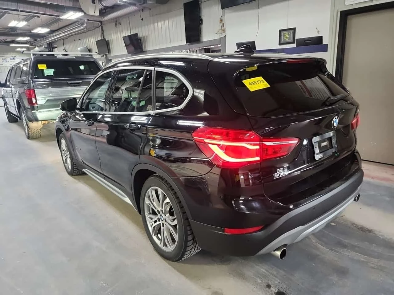 BMW X1 xDrive28i/CARFAX/Кожа/Памет/Подгрев/2 КЛЮЧА, снимка 4 - Автомобили и джипове - 54512463