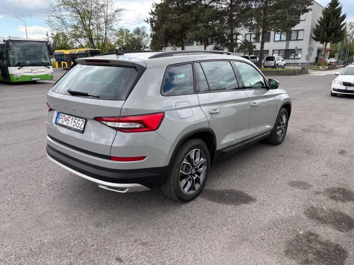 Skoda Kodiaq Scout, снимка 3 - Автомобили и джипове - 54646824
