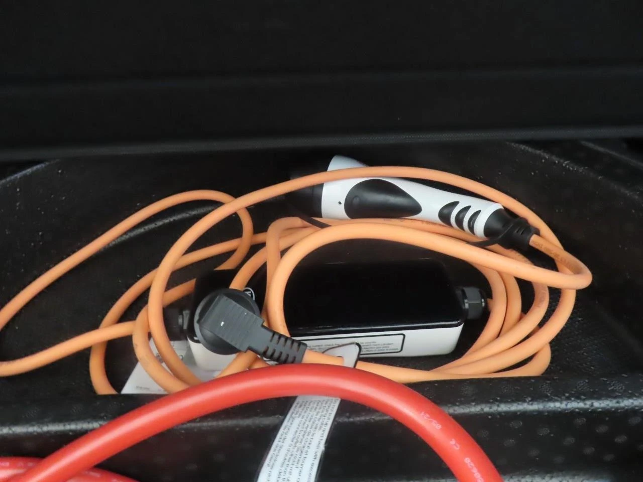 Kia Niro 39 kWh DynamicPlusLine, снимка 14 - Автомобили и джипове - 55639292
