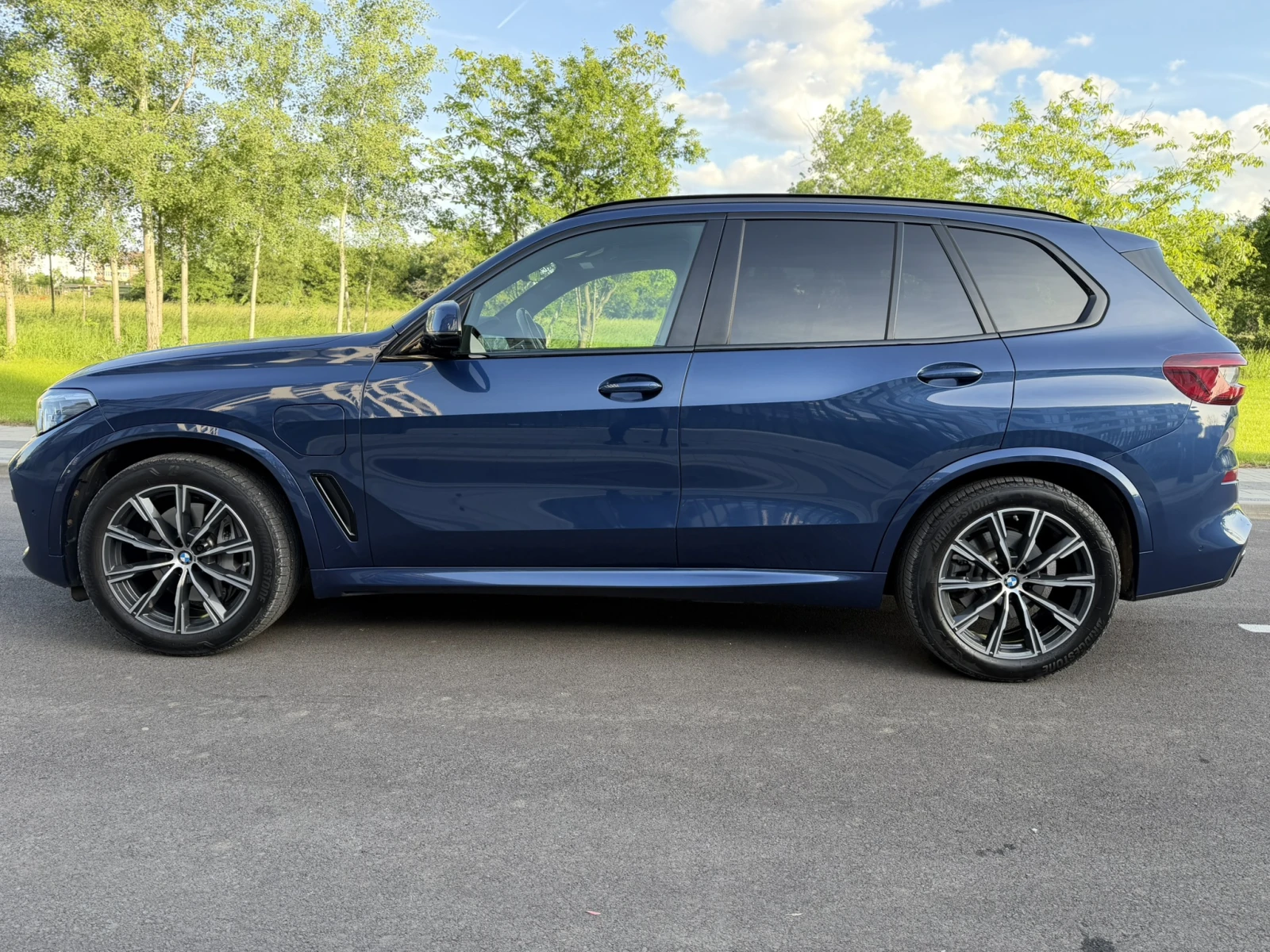 BMW X5 45e M спорт пакет/Sky Lounge/Laser, снимка 5 - Автомобили и джипове - 55703937