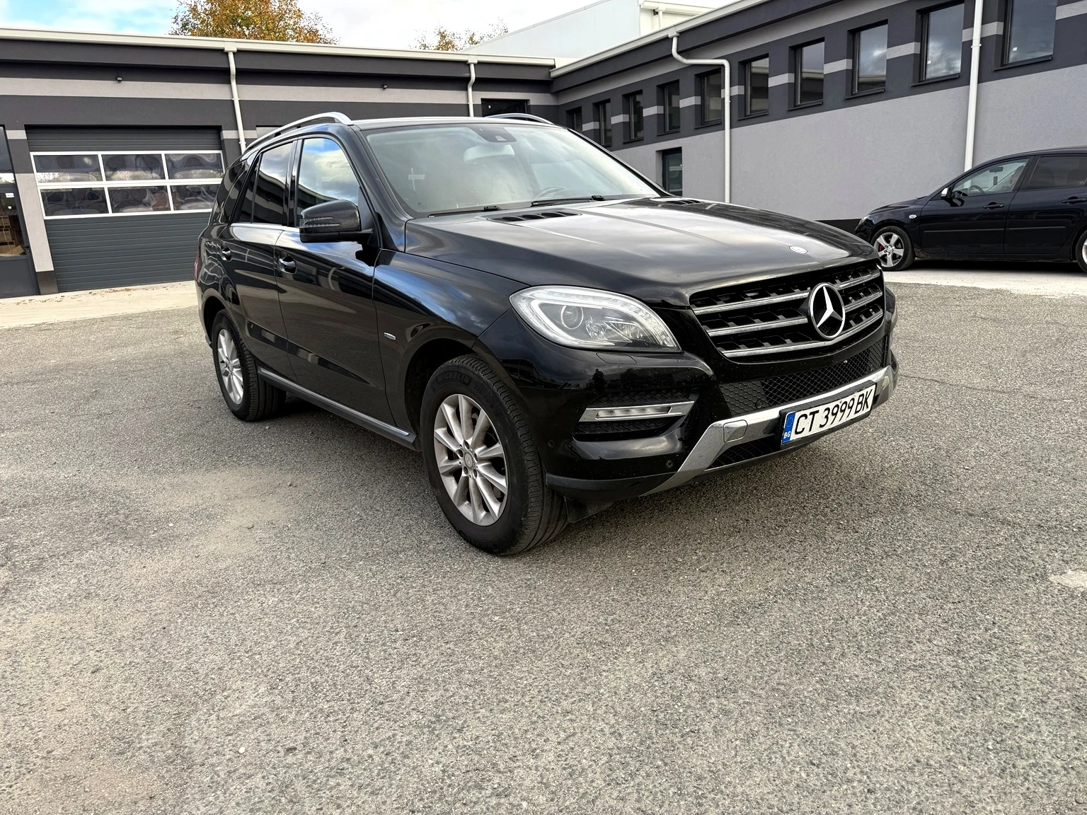 Mercedes-Benz ML 350, снимка 2 - Автомобили и джипове - 56691304