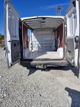 Opel Vivaro 3 врати на товарния отсек и вентилация, снимка 8
