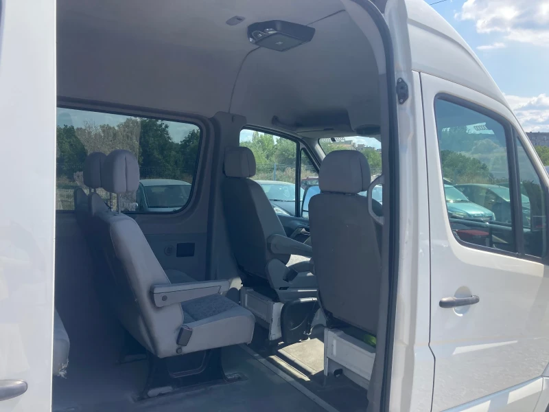 VW Crafter 2.5 TDI, снимка 14 - Бусове и автобуси - 51395010