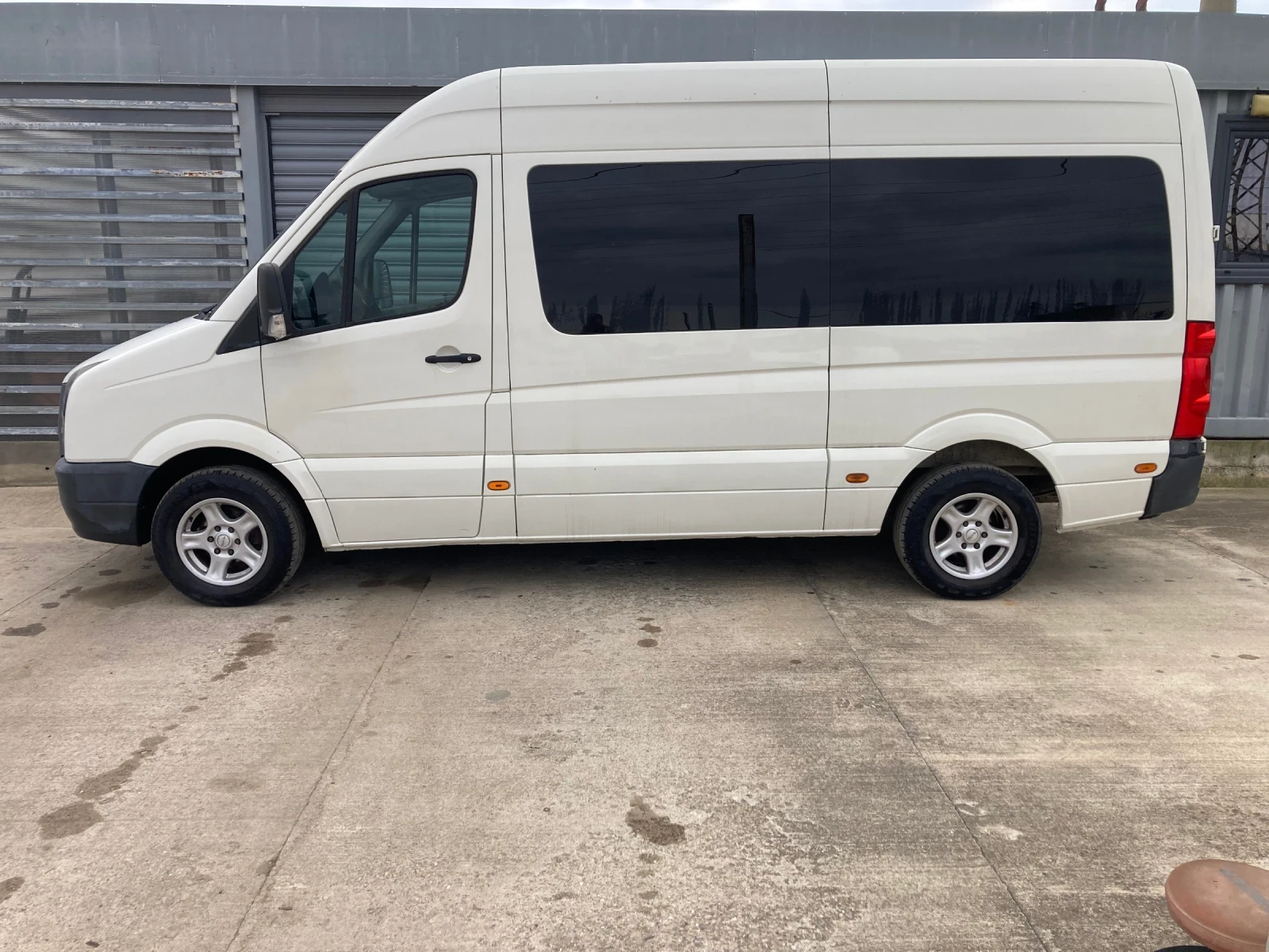 VW Crafter 2.5 TDI, снимка 8 - Бусове и автобуси - 51395010