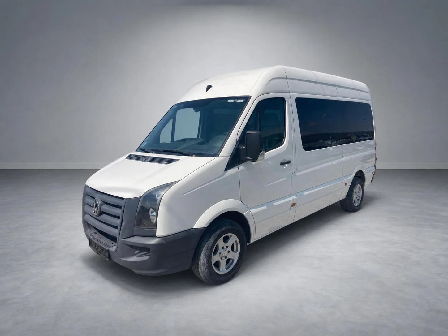 VW Crafter 2.5 TDI, снимка 4 - Бусове и автобуси - 51395010