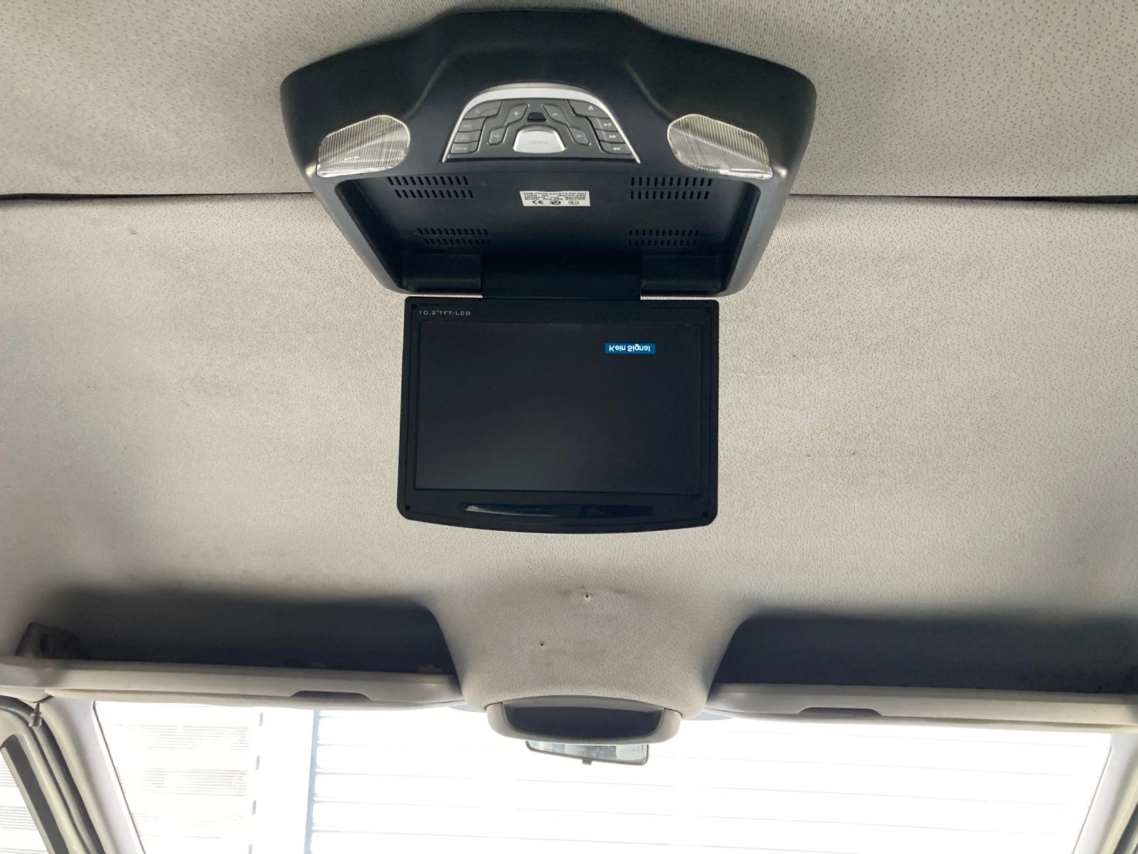 VW Crafter 2.5 TDI, снимка 9 - Бусове и автобуси - 51395010