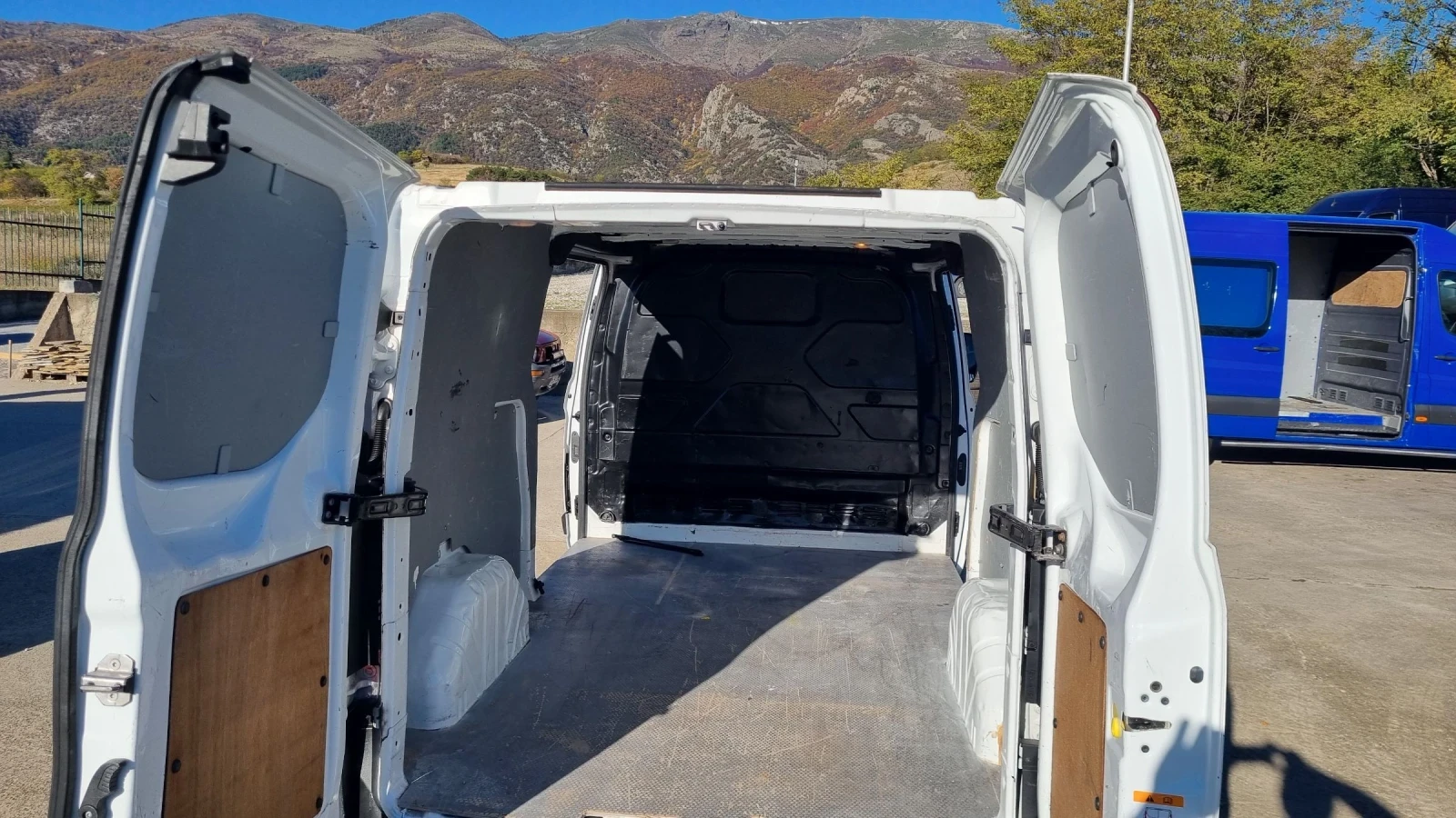 Ford Transit Custom 2.2 - изображение 7