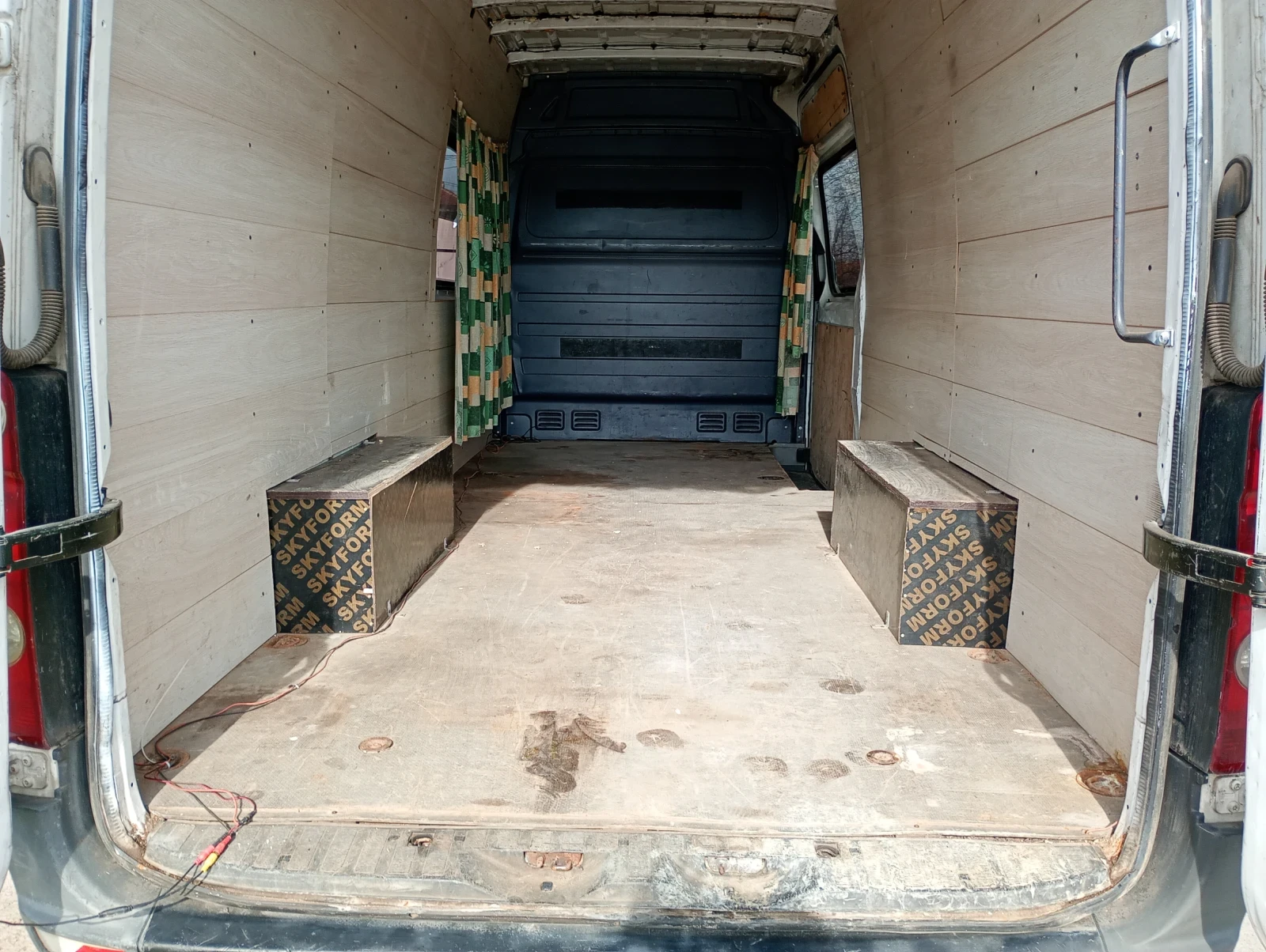 VW Crafter, снимка 10 - Бусове и автобуси - 53994609