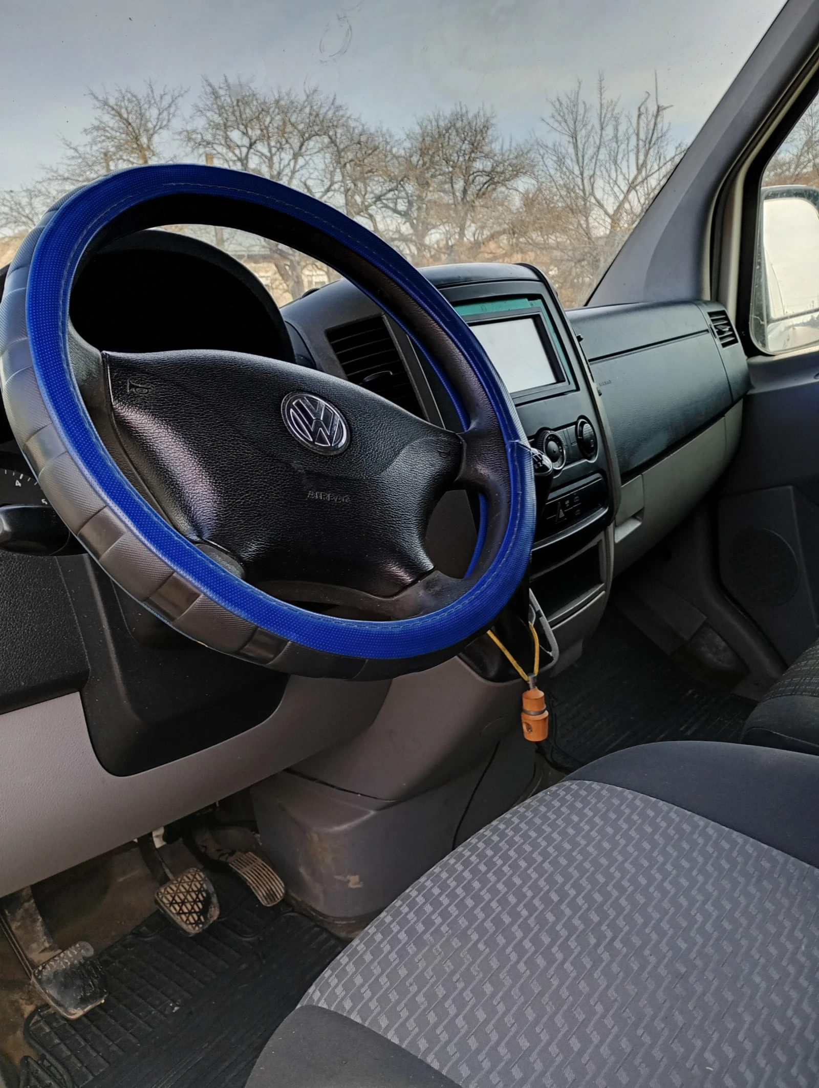 VW Crafter, снимка 5 - Бусове и автобуси - 53994609