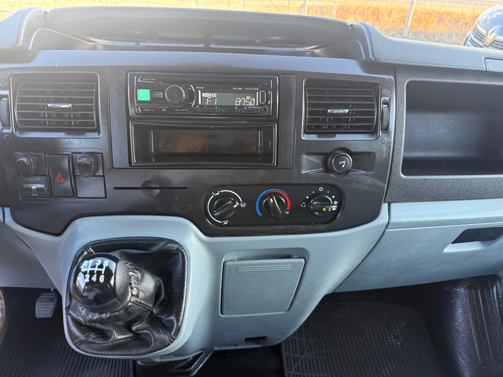 Ford Transit 2.4tdci KLIMTIK, снимка 14 - Бусове и автобуси - 55954163