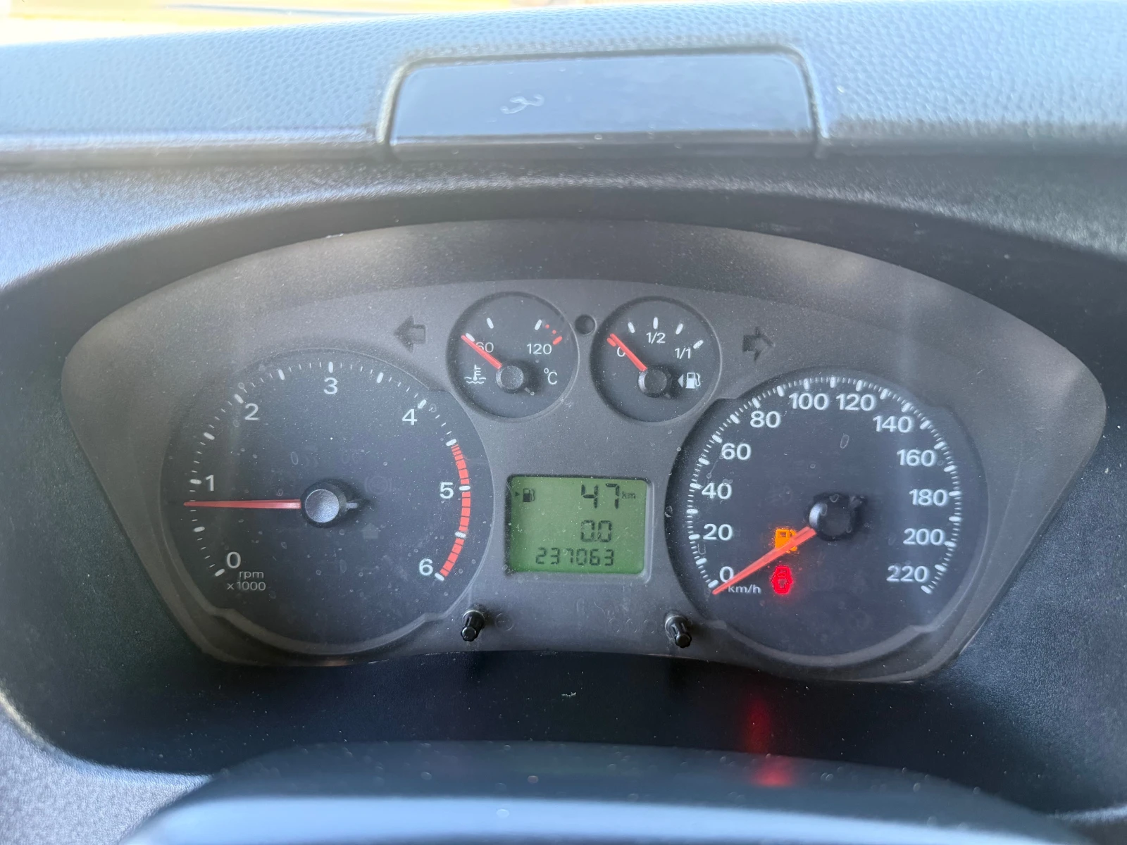 Ford Transit 2.4tdci KLIMTIK, снимка 11 - Бусове и автобуси - 55954163